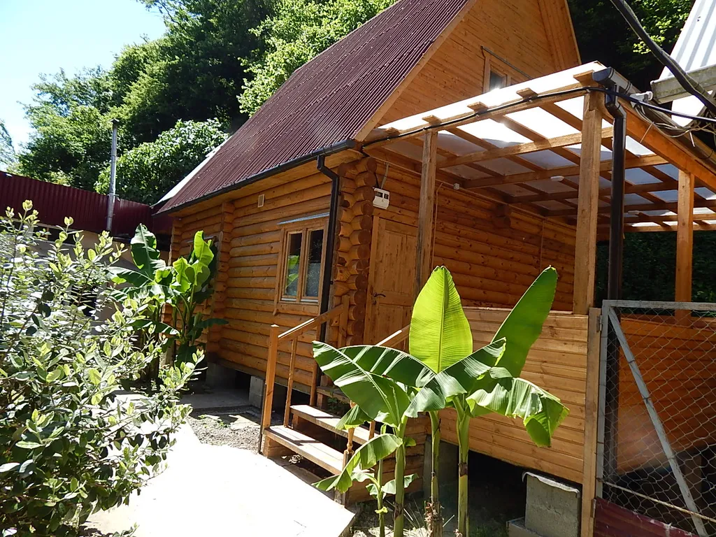 Коттедж 4-комнатный Дом — Сочи