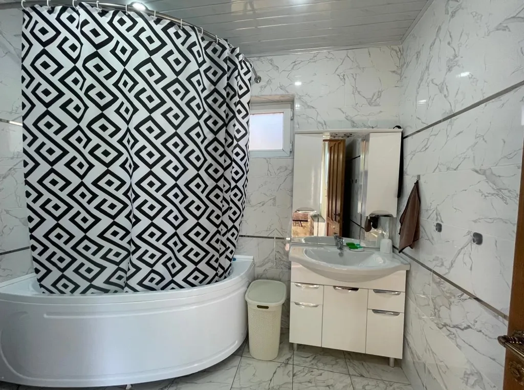 Коттедж Частный уютный новый дом — Дербент