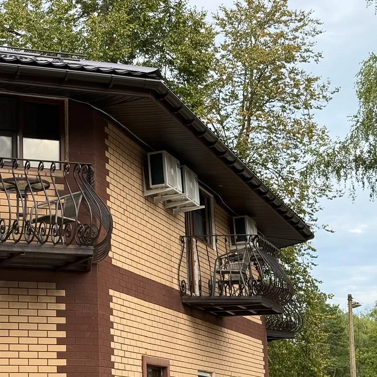 Уютная студия с двумя кроватями 120х200 см