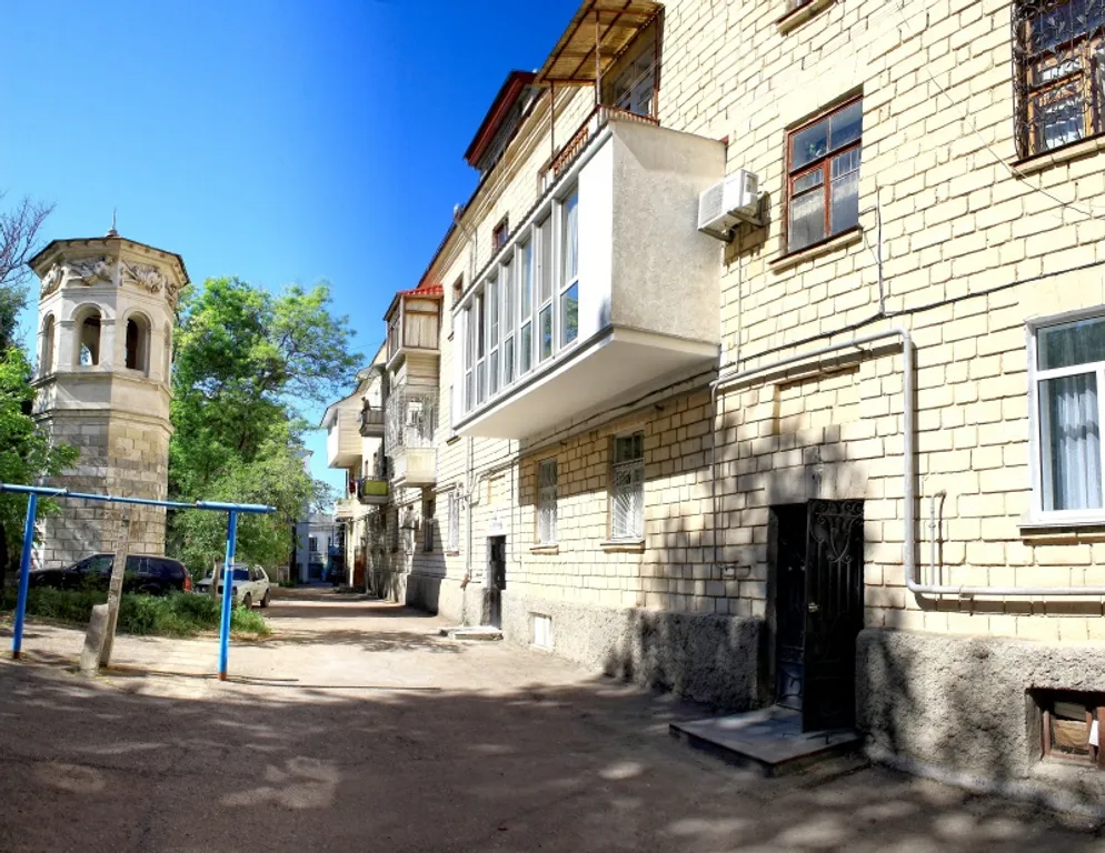 Квартира Видовая крупногабаритная квартира в историческом центре, с парковкой — Севастополь