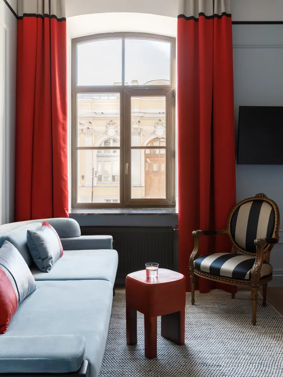 Квартира Квартира Комфорт с диваном с 1 кроватью или 2 раздельными (вид на улицу) — Санкт-Петербург