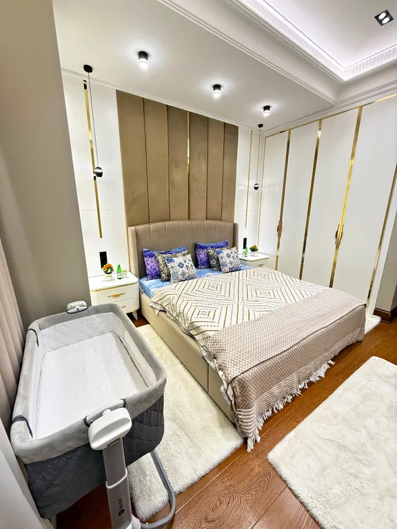 Kazakhstan resident's 171 by Royal rentals