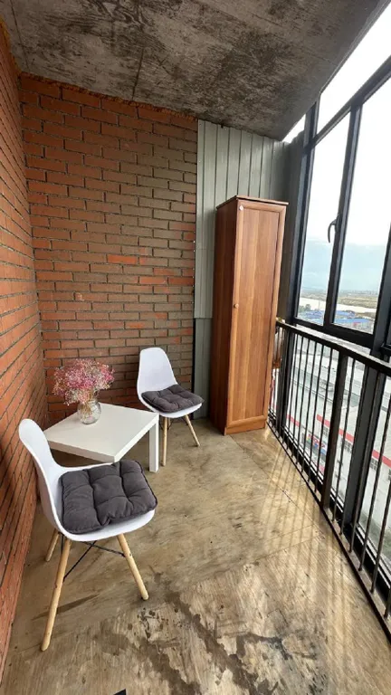 Уютная студия в центре, с видом на реку