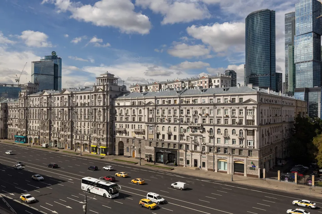 Квартира 4-ком квартира с видом на ночную Москву — Москва