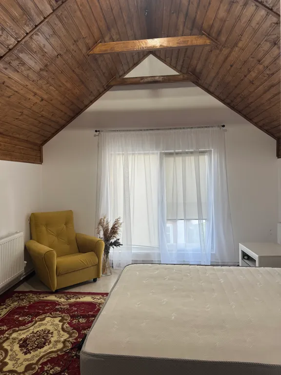 Дом с баней и бассейном