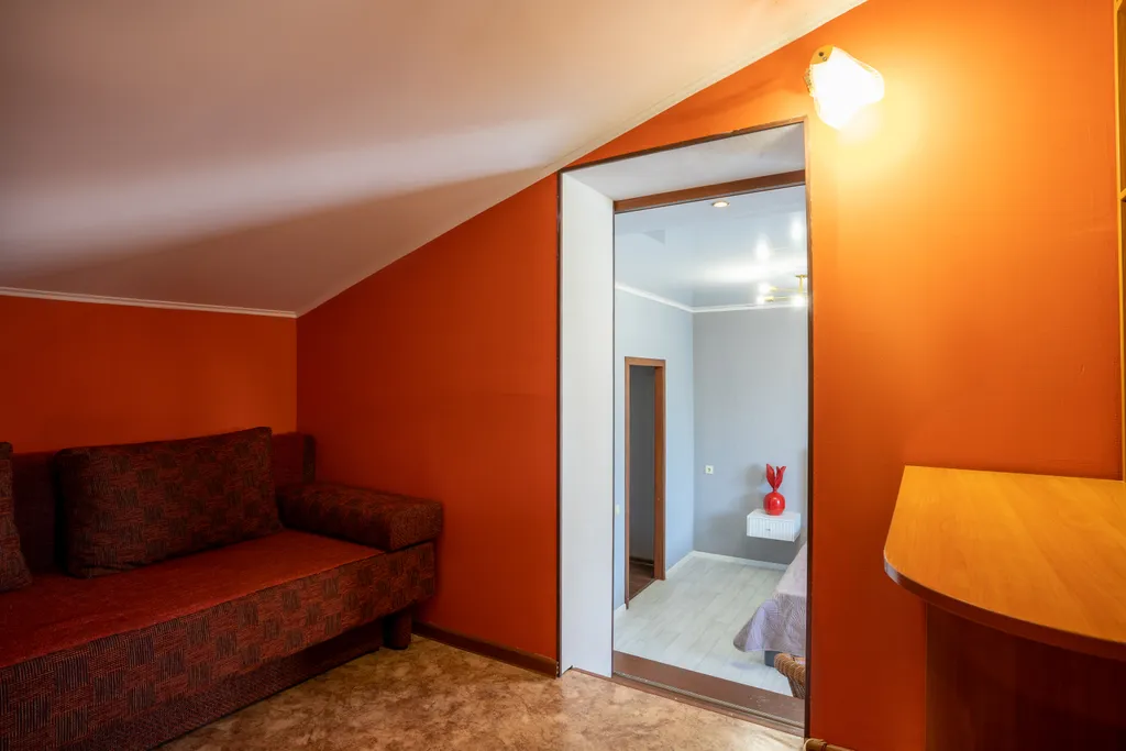 Семейный двухкомнатный номер с балконом