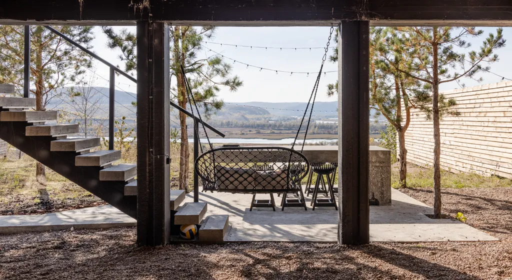 Уникальный Круглый дом с панорамой на горы и реку Сок