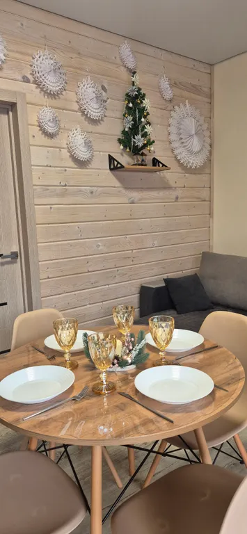 Домик с видом на горы