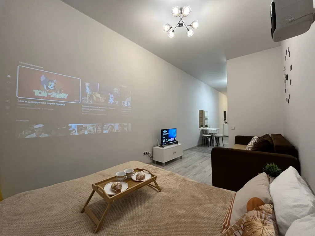 Просторная четырехместная квартира рядом у ТЦ Галерея