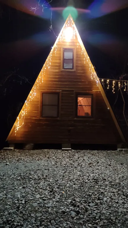 Домики у реки в тихом, уединённом месте, по дороге на Архыз