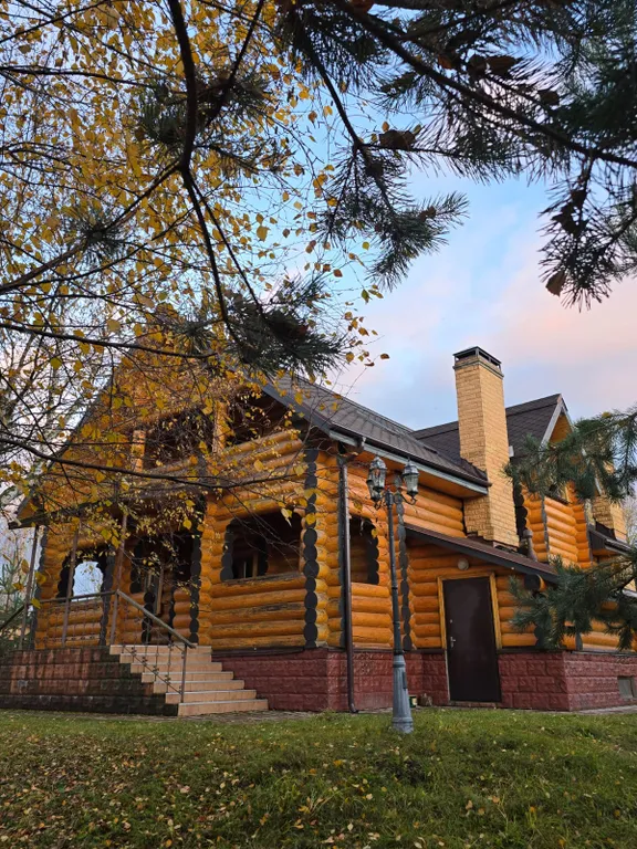 Комфортабельный 3-коттедж на 1 линии о.Селигер