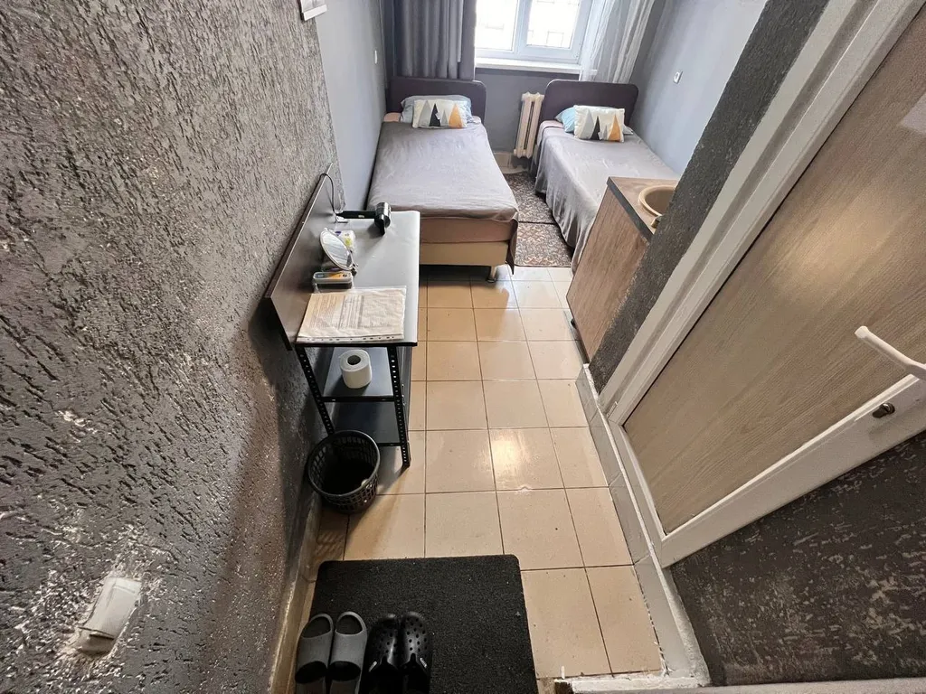 Мини - студия  эконом в центре  города