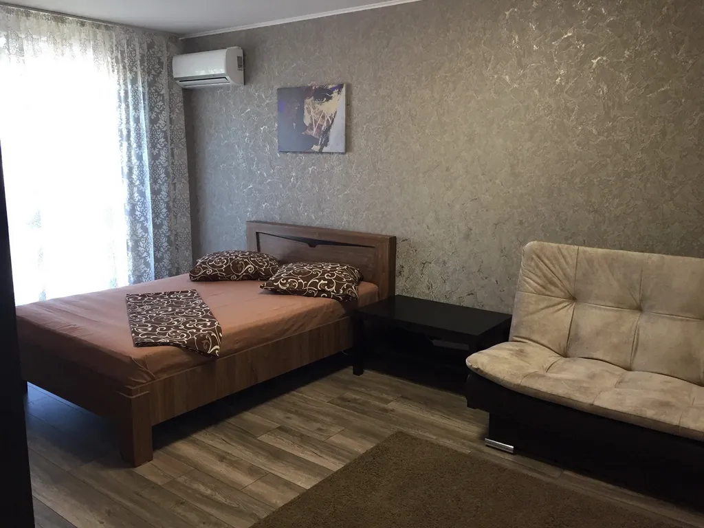 1 комнатная квартира рядом с "Park Inn"