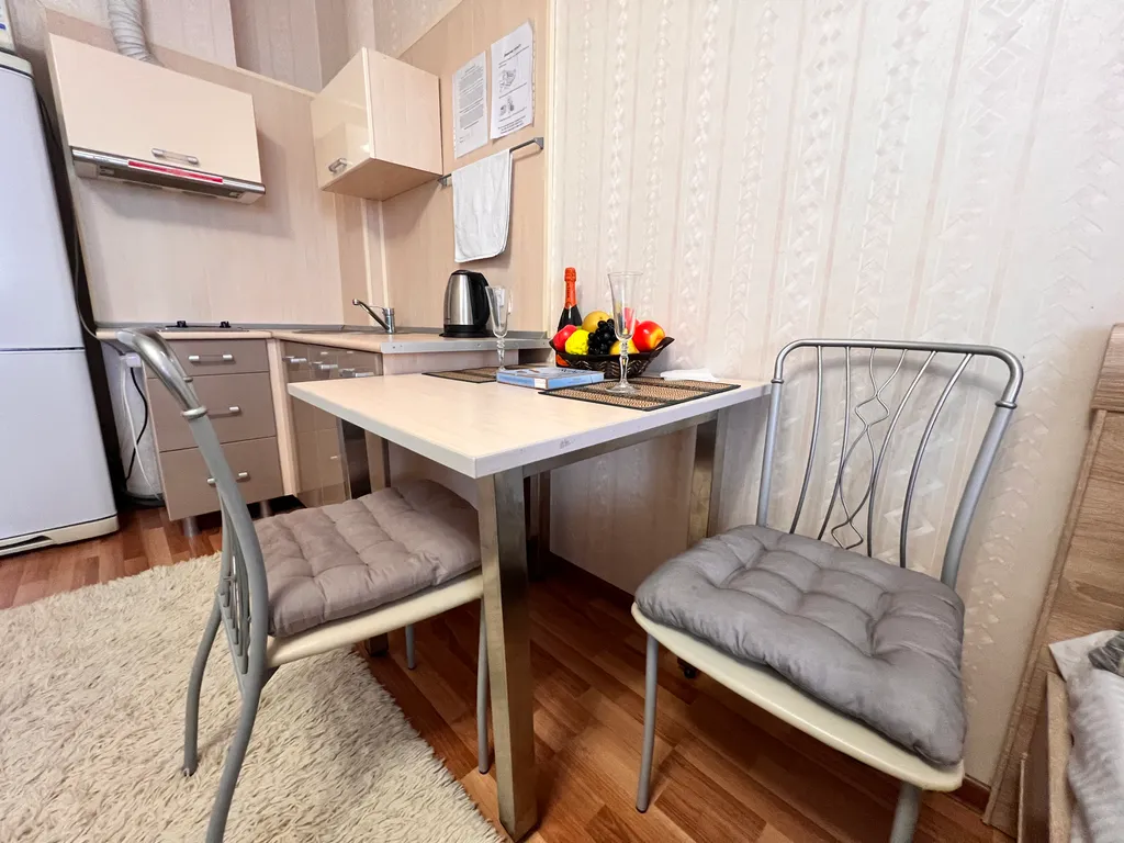 Квартира Уютная, студия, центр города, тц вояж, парковка, кафе, аквапарк — Тюмень