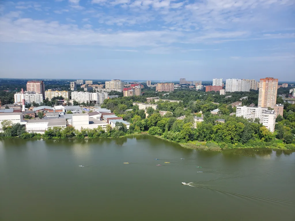 Видовые апартаменты в стиле лофт с умным домом