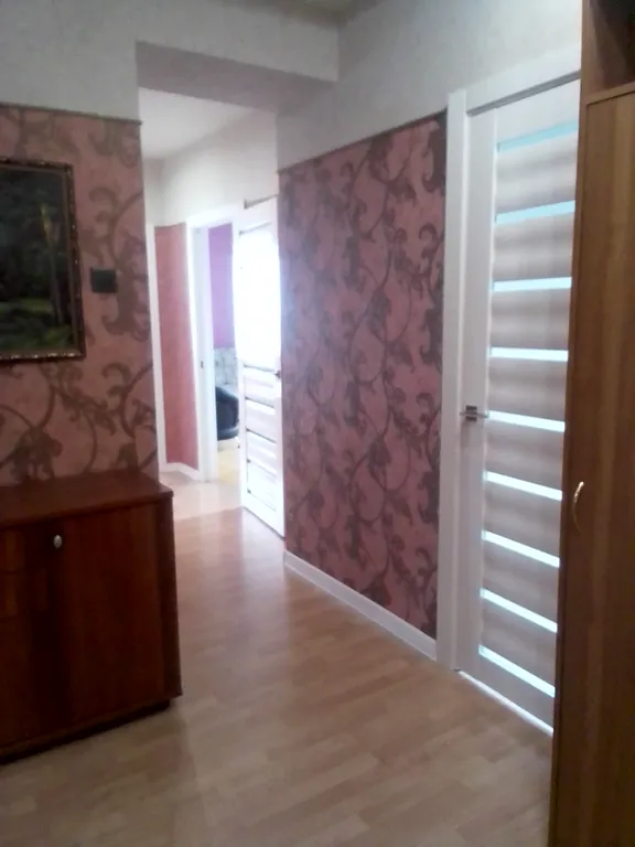 Уютная двушка в хорошем доме возле ЦУМа, рядом с Новогодней Елкой