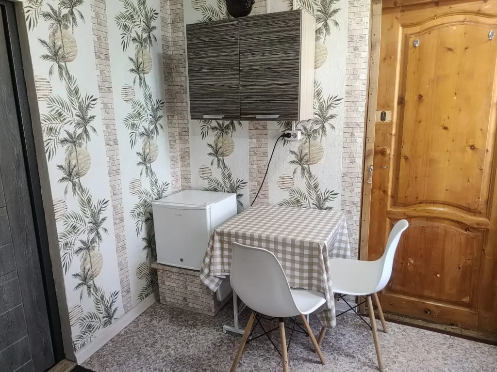 2-комнатная квартира у театральной площади в доходном доме XIX века