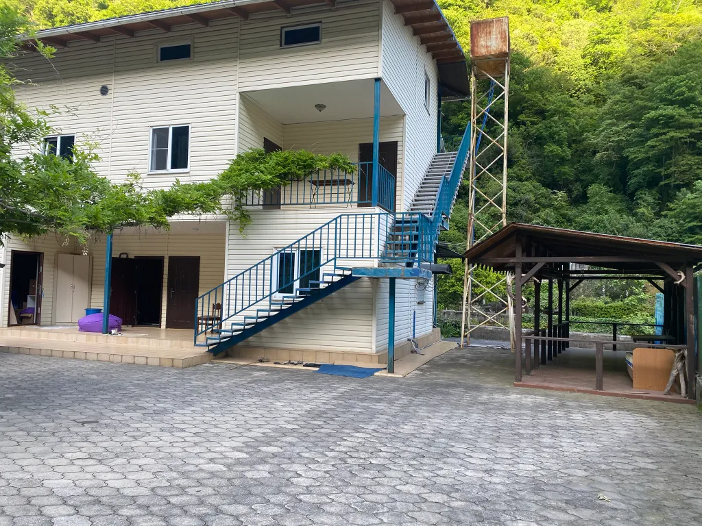 Квартира Квартира Семейный номер улучшенный — Гагра