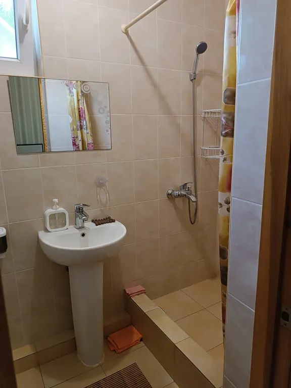 Коттедж Коттедж Отдых для семьи — Феодосия