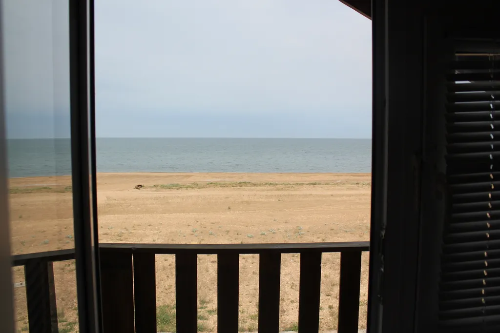 Домик на берегу моря