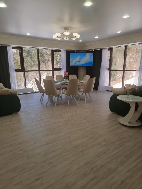 Квартира Апартаменты с панорамными видами на горы и лес в центре — аренда посуточно в Домбай