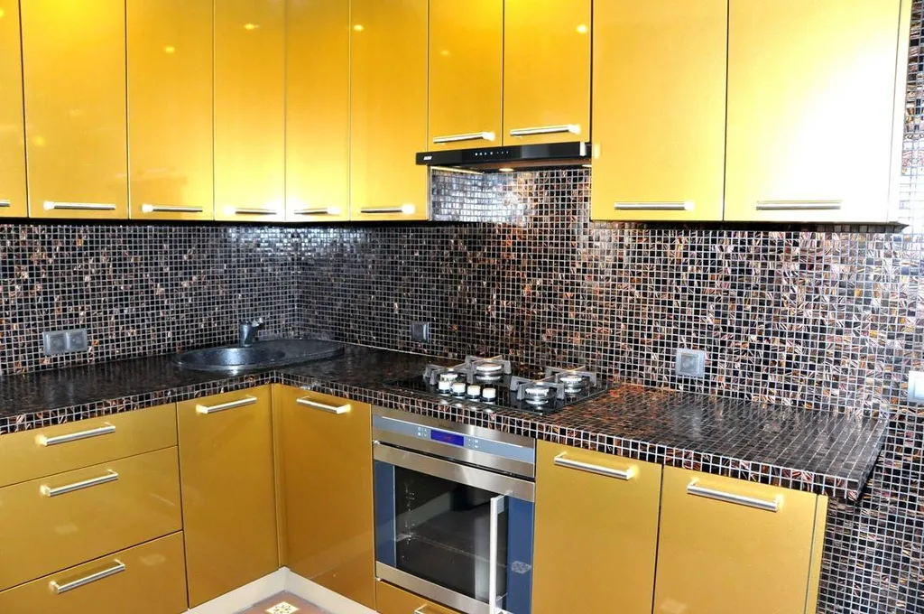 Трёхкомнатная квартира на центральной улице города