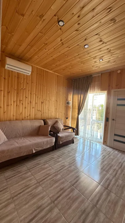 Уютный домик возле моря