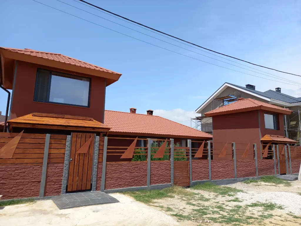 Новый коттедж в стиле эко — аренда посуточно в Заозёрное