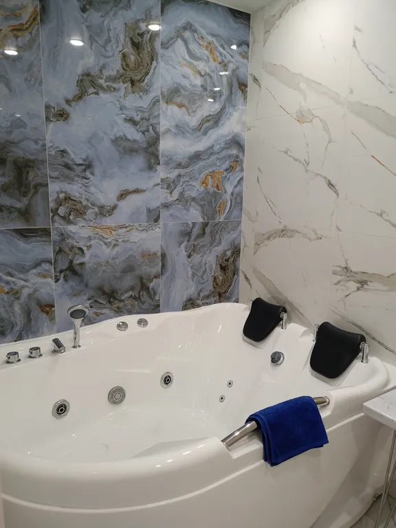 Апартаменты с джакузи и видом на реку Десна