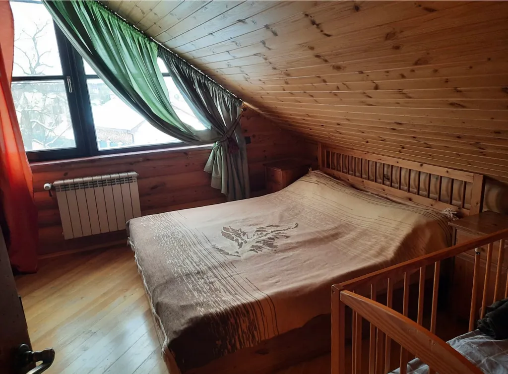 Коттедж с бассейном и сауной