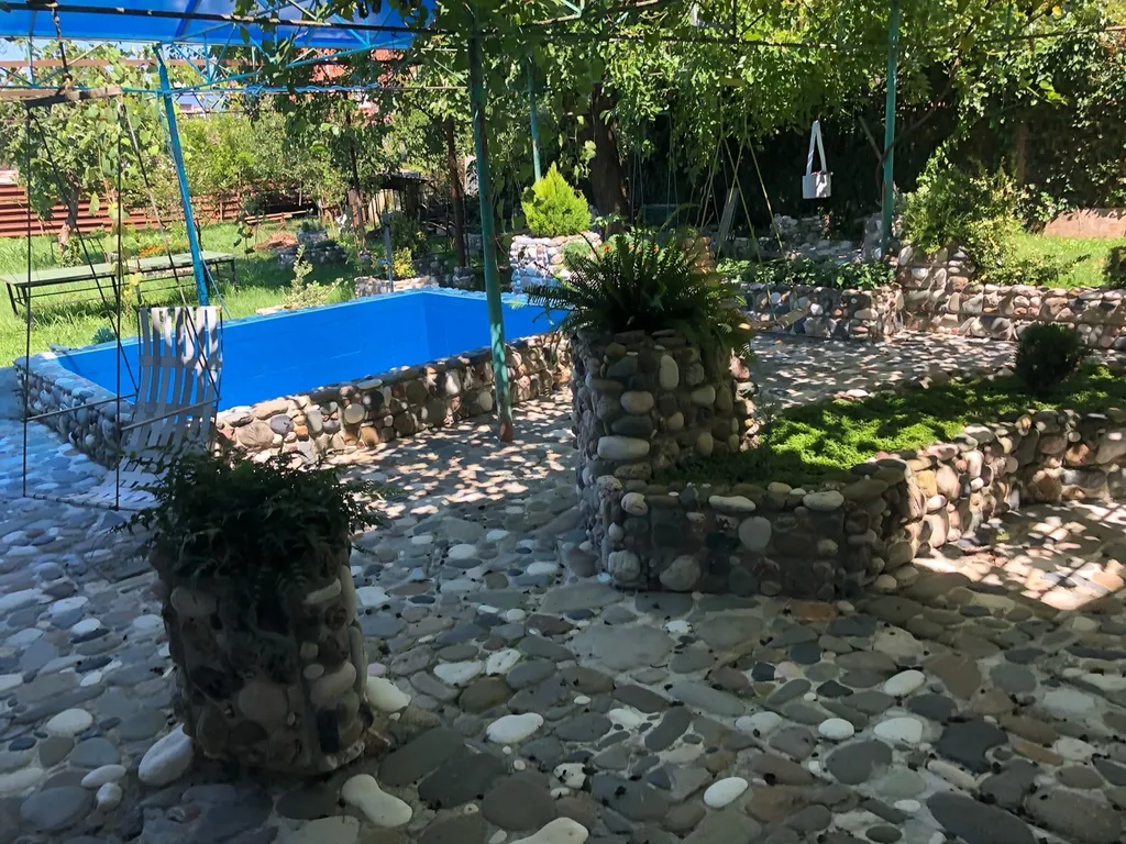 Коттедж Просторный дом под ключ — аренда посуточно в Сухум