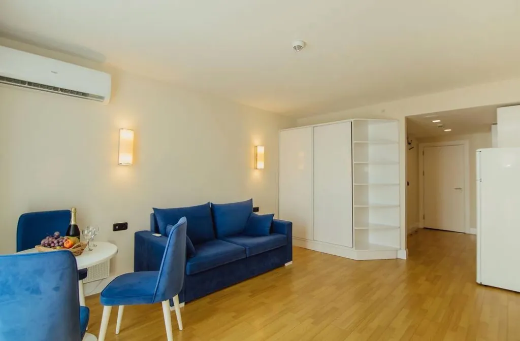 Orbi City View 39-43