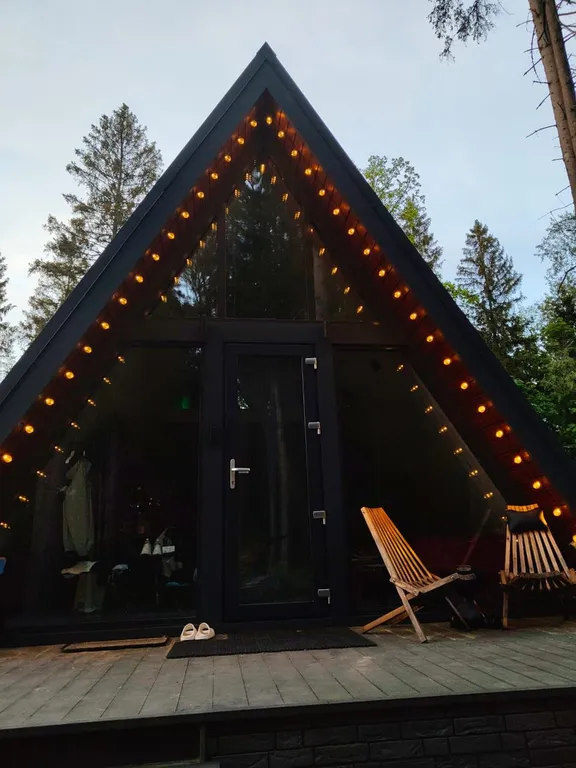 Уютный домик с банным чаном и панорамным видом на лес