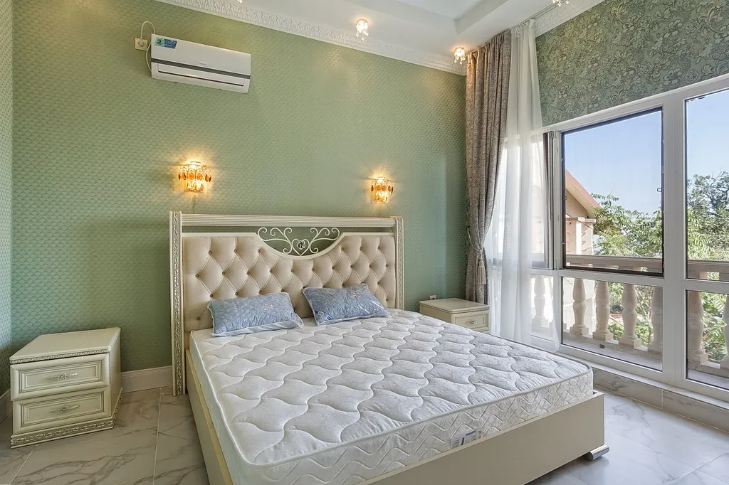 Коттедж Особняк в сосновом лесу с панорамным видом на море, горы — Восход