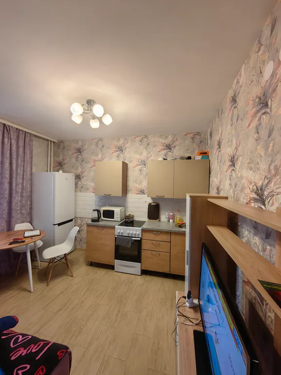 Двухкомнатная квартира в аэропорту с новым ремонтом