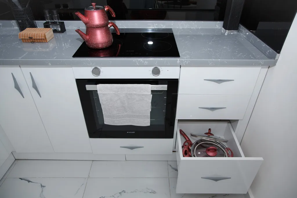 Стильные, комфортные апартаменты с видом на море Sky