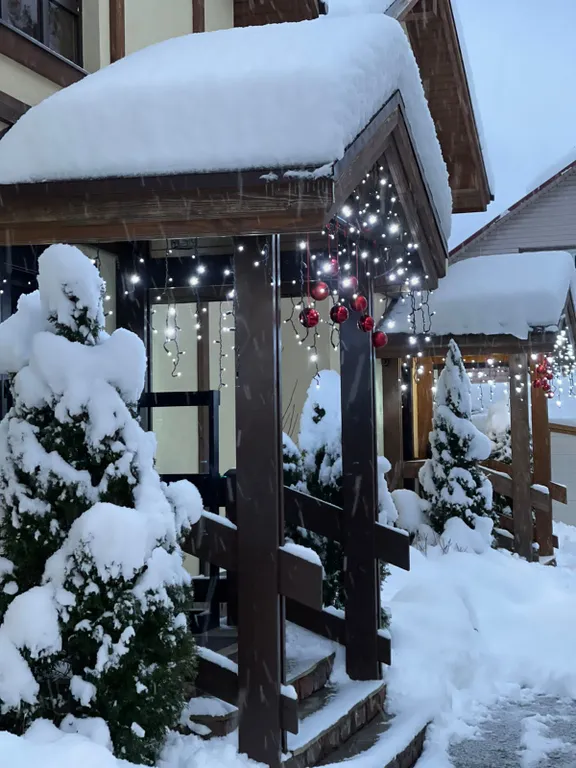 Дом целиком с личной парковкой в центре курорта