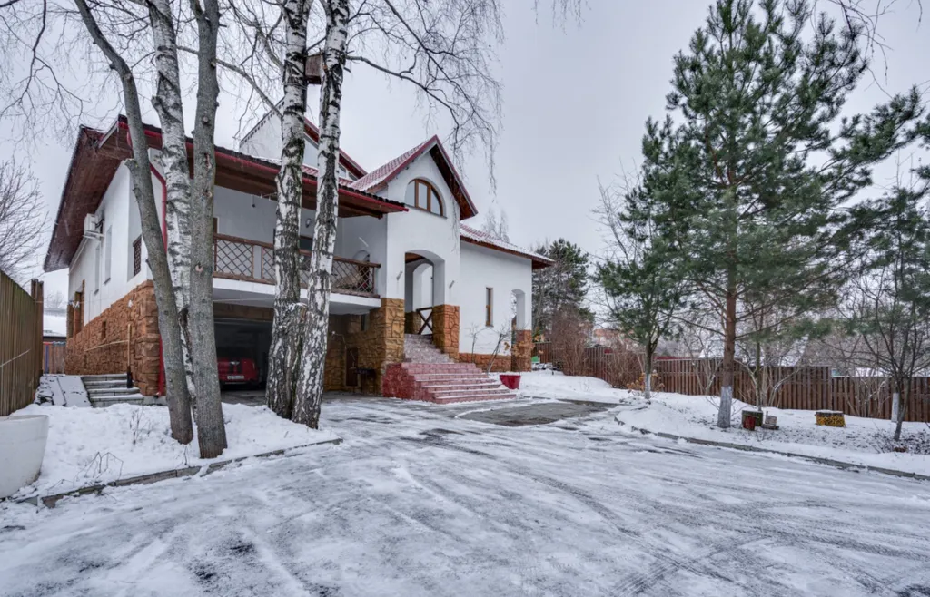 Kate Home Дом с бассейном