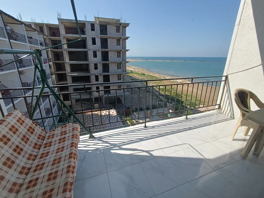 1-комнатная квартира студии с видом на море