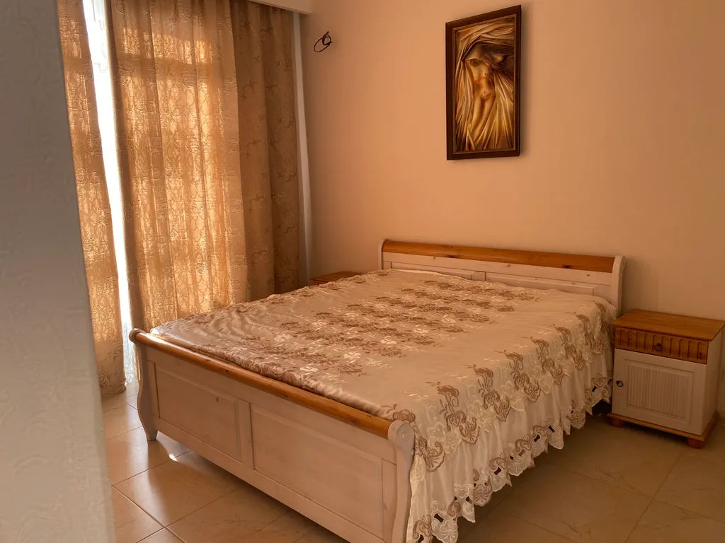 Дом в живописной деревне у моря с бассейном