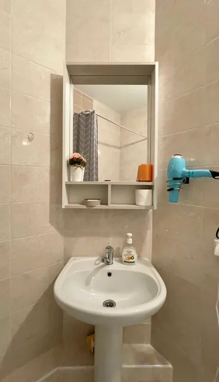 Панорамная квартира на верхнем этаже с видом на город