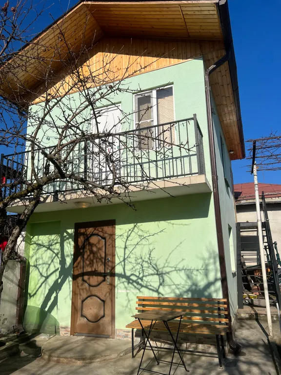 Коттедж Гостевой дом в центре — Сухум