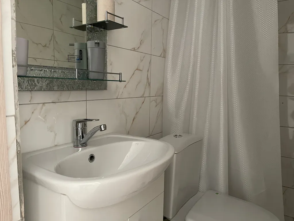 Уютная квартира-студия возле Вавилона