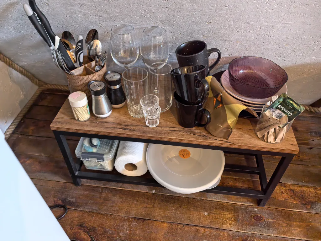 Треугольный дом с баней и чаном