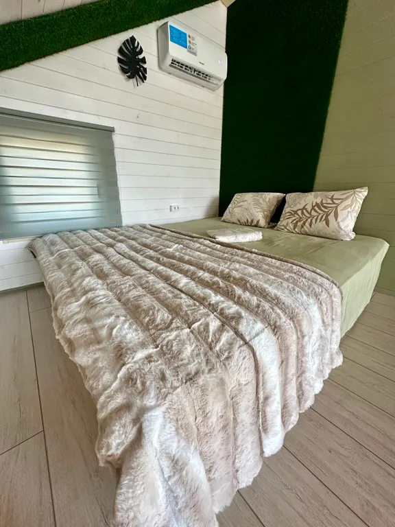 Глэмпинг у реки