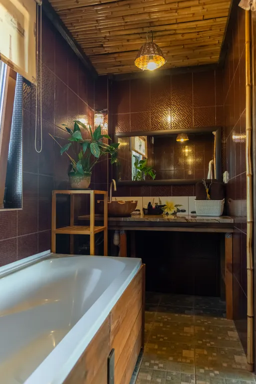 Самобытный коттедж у моря