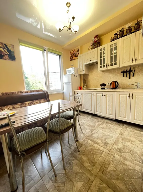 Прекрасная квартира рядом с морем