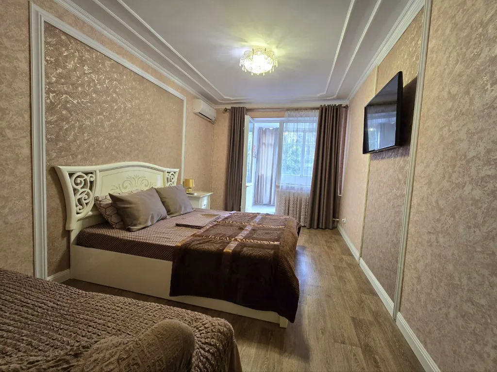 Квартира Квартира 1.5 кмн люкс в центре Ялты, дизайнерский ремонт — Ялта