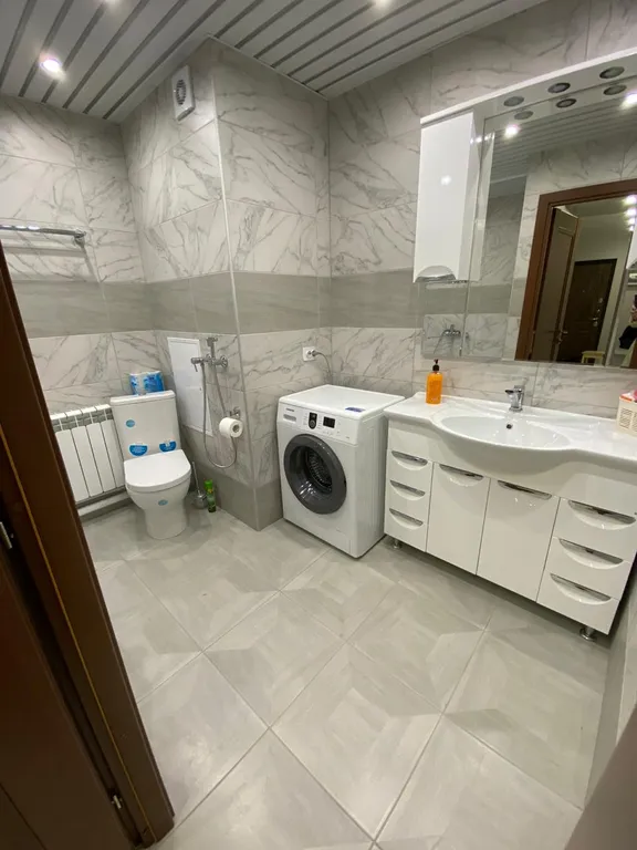 Просторный люкс с большой ванной и двумя лоджиями