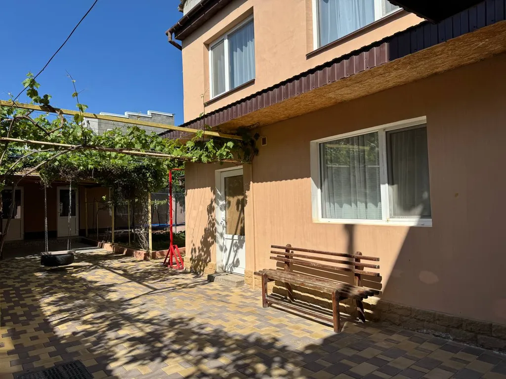 Уютная двухкомнатная квартира на земле в частном секторе